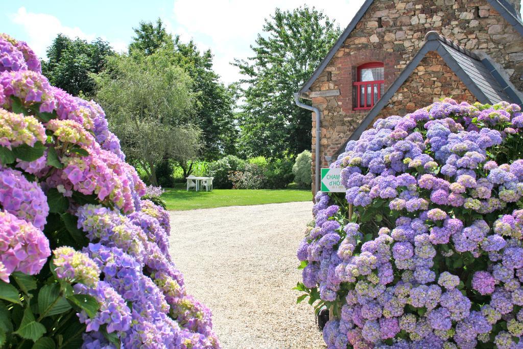 Bed and Breakfast La Fermette Du Rohiou Le Faouet  Exteriér fotografie